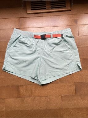 L.L. Bean Shorts cool sea blue with salmon Belt